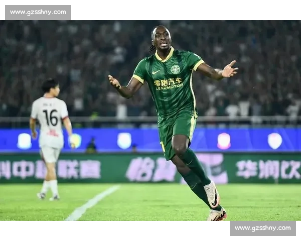 补时双响！费利佩救主 蓉城 2-2 绝平西海岸错失登顶